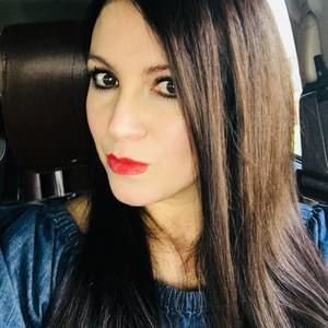 Meet your Posher, Ana